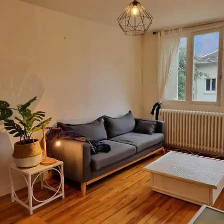 Grand T2 Centre Proche Pistes Et Thermes Lejlighed