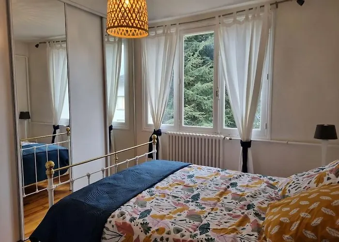 Grand T2 Centre Proche Pistes Et Thermes Bagnères-de-Luchon